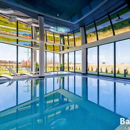 كولوبرزيغ Apartamenty Balticon Westin House -Luksusowy 70M2 , Basen Pool, Sauna, Parking Inklusive المظهر الخارجي الصورة